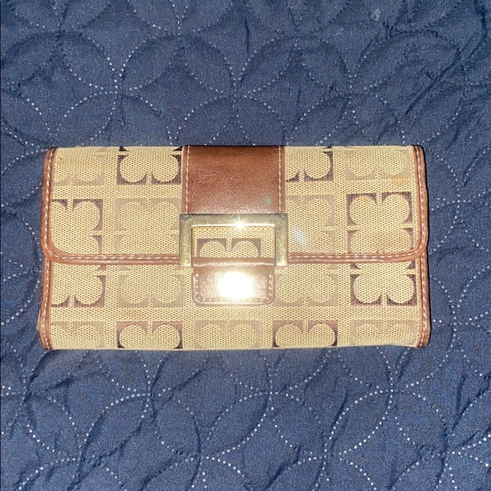Liz Claiborne wallet